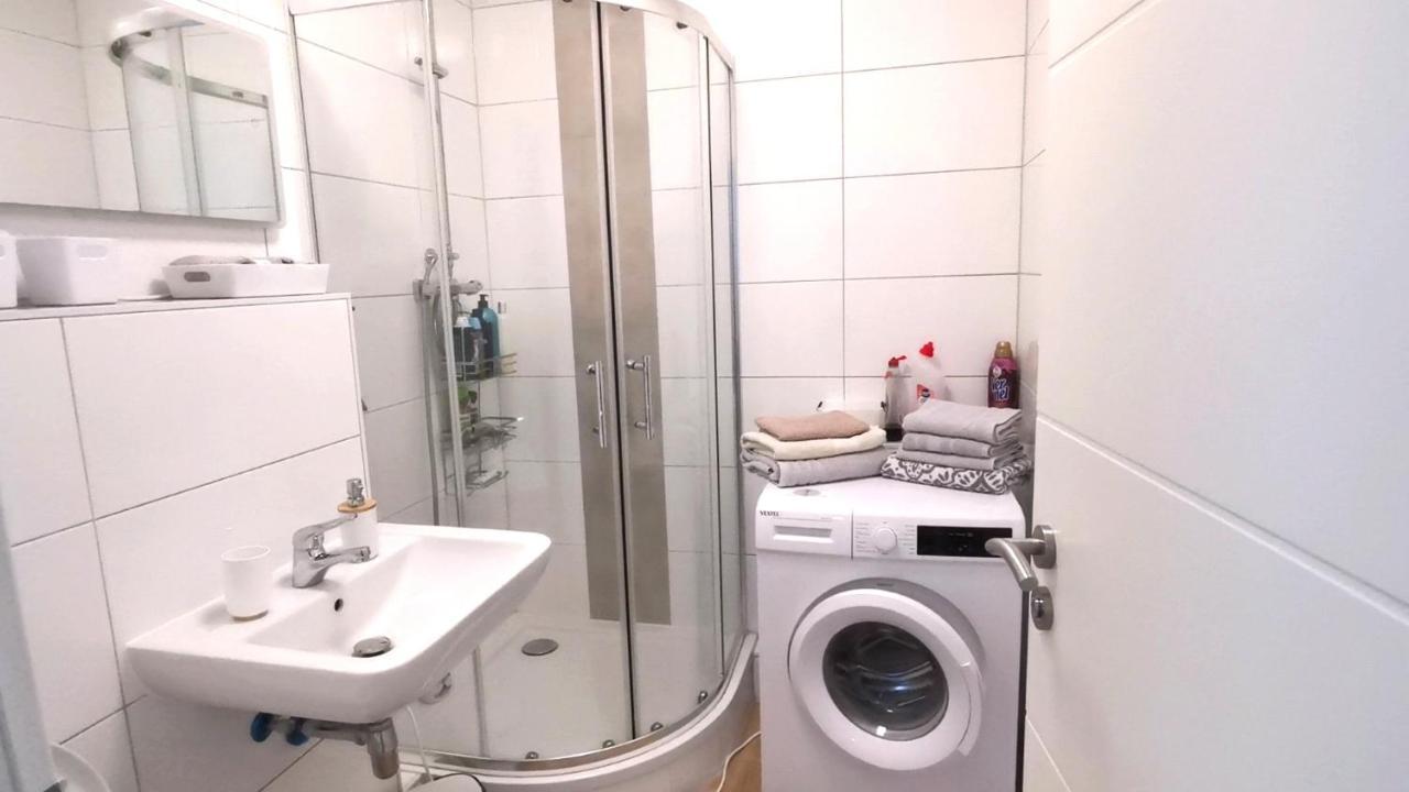 3-Zimmer, Bis 6 Personen Mit Parkplatz Apartamento Mülheim an der Ruhr Exterior foto