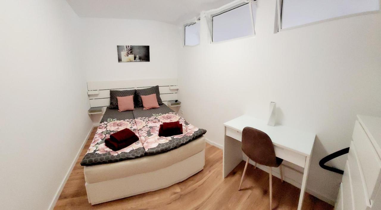 3-Zimmer, Bis 6 Personen Mit Parkplatz Apartamento Mülheim an der Ruhr Exterior foto